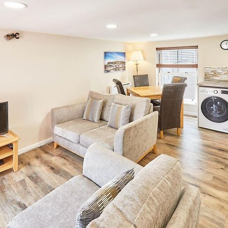 Host & Stay - Lobster Pot Apartment Уитби Экстерьер фото