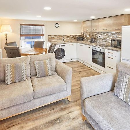 Host & Stay - Lobster Pot Apartment Уитби Экстерьер фото