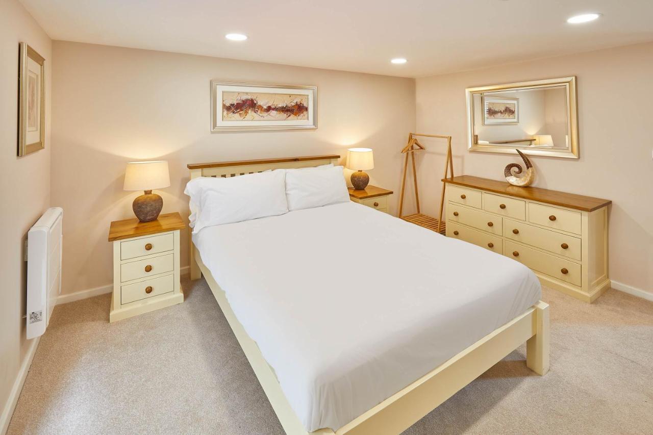 Host & Stay - Lobster Pot Apartment Уитби Экстерьер фото